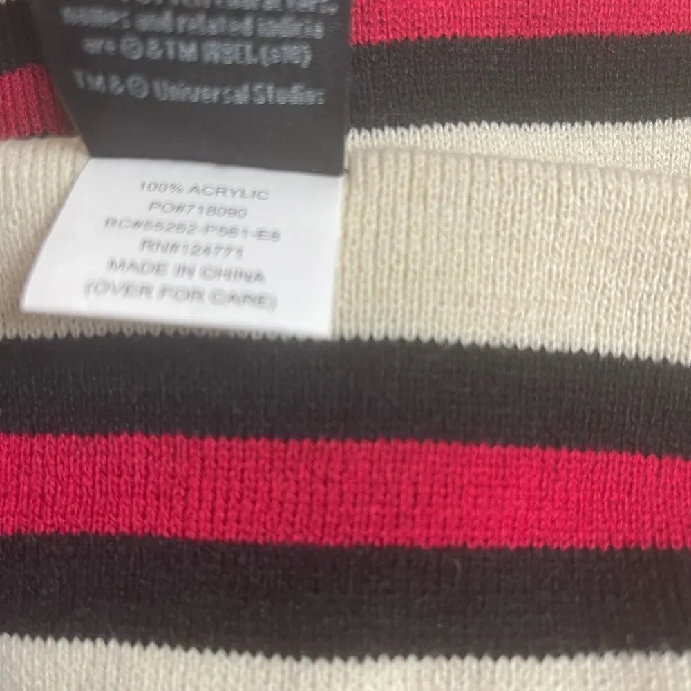 Universal Studios Harry Potter Hogwarts Railways Scarf .Beige ,Black & Red.